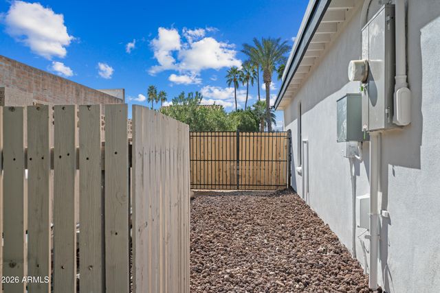 6622 E VOLTAIRE Avenue, Scottsdale, AZ 85254