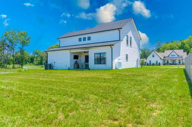 3002 Stonehorn Dr, Bell Buckle, TN 37020
