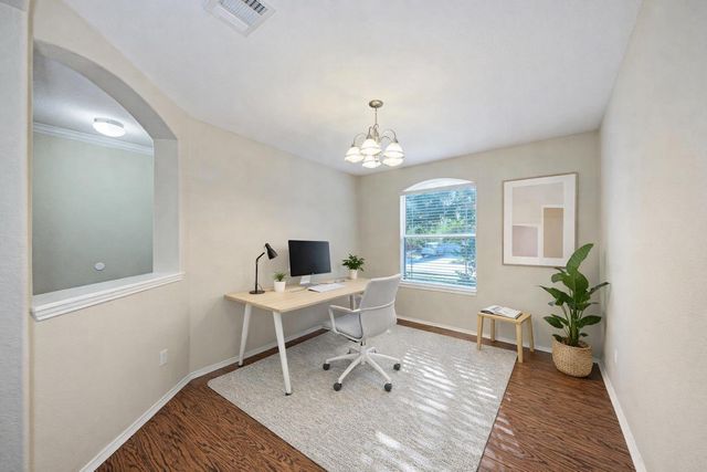 921 Dexter DR, Leander, TX 78641