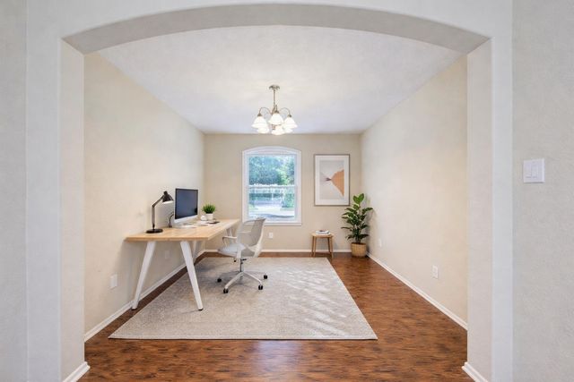 921 Dexter DR, Leander, TX 78641