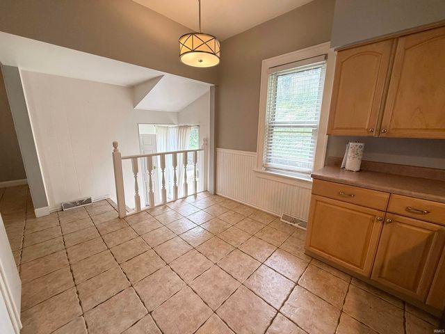 2804 Forest Avenue, Evansville, IN 47712