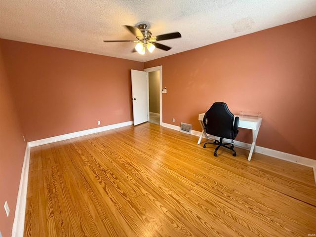 2804 Forest Avenue, Evansville, IN 47712