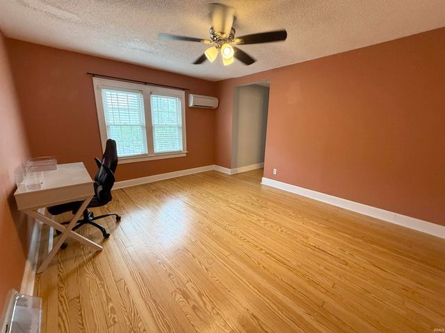 2804 Forest Avenue, Evansville, IN 47712