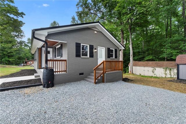 1855 Stemp Everhart Road, Thomasville, NC 27360
