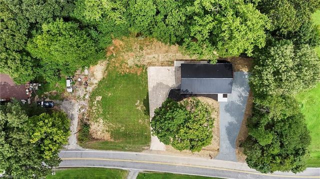 1855 Stemp Everhart Road, Thomasville, NC 27360