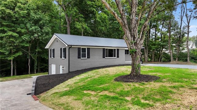 1855 Stemp Everhart Road, Thomasville, NC 27360