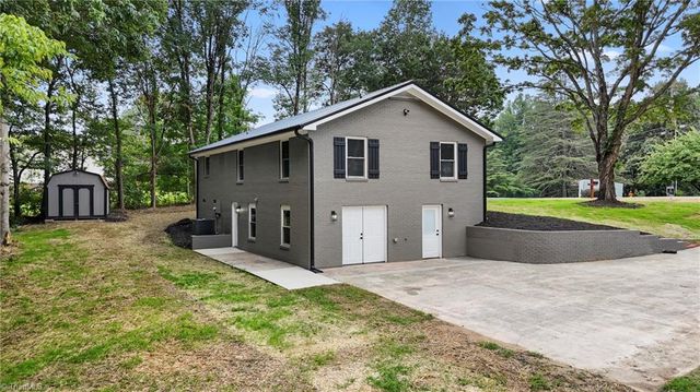 1855 Stemp Everhart Road, Thomasville, NC 27360
