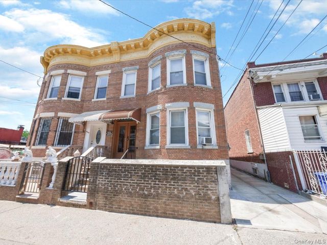 452 Lincoln Avenue HSE, Brooklyn, NY 11208