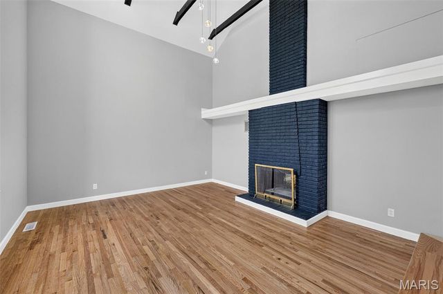 500 Kingridge Drive, Ballwin, MO 63011