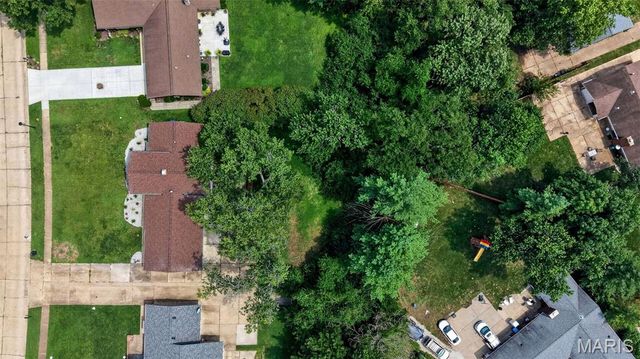 500 Kingridge Drive, Ballwin, MO 63011