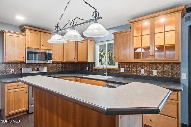 4430 Margrete Drive, Maumee, OH 43537