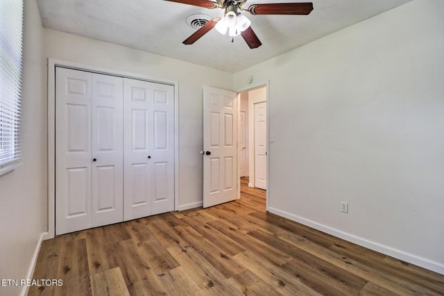 1019 Lincoln Rd, Jamestown, TN 38556