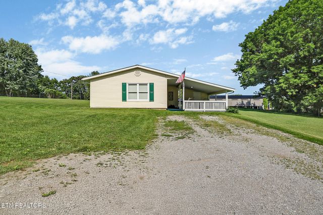1019 Lincoln Rd, Jamestown, TN 38556