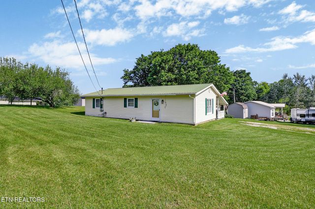 1019 Lincoln Rd, Jamestown, TN 38556