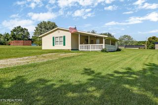 1019 Lincoln Rd, Jamestown, TN 38556