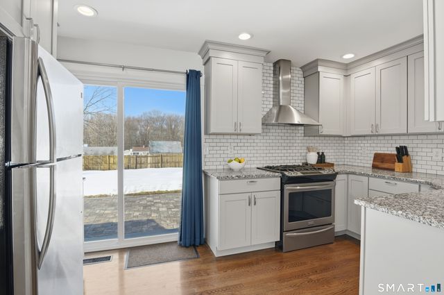 94 Sunset Drive, Derby, CT 06418