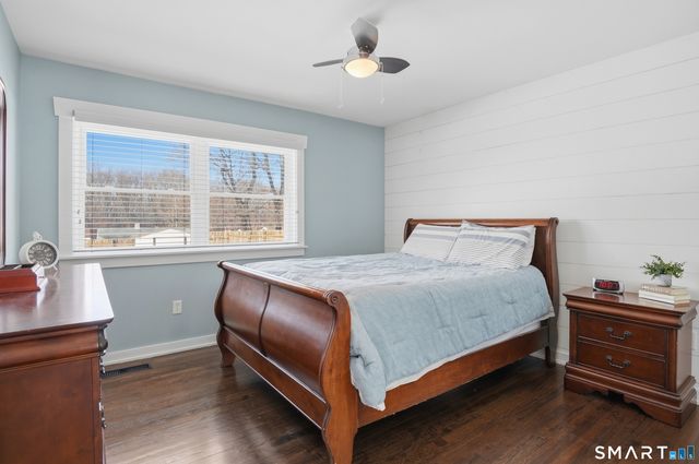 94 Sunset Drive, Derby, CT 06418