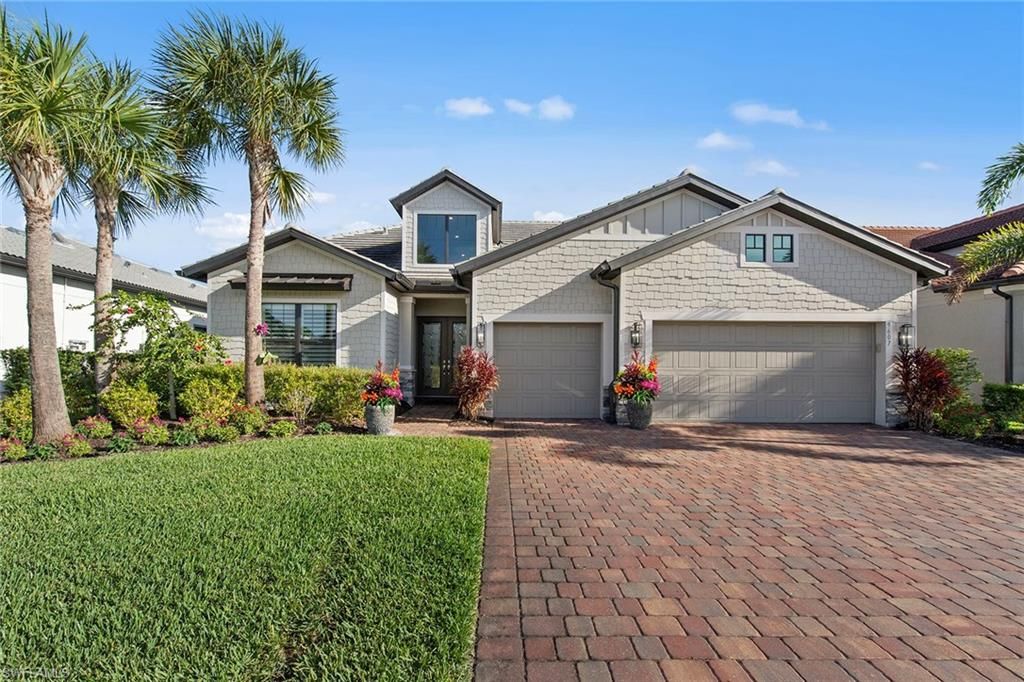 9607 Everglades DR, NAPLES, FL 34120 — exterior