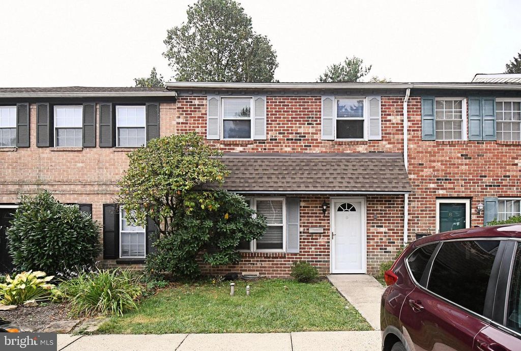 6 CONSTITUTION AVE, Doylestown, PA 18901