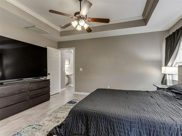 11705 SW 8th Street, Yukon, OK 73099