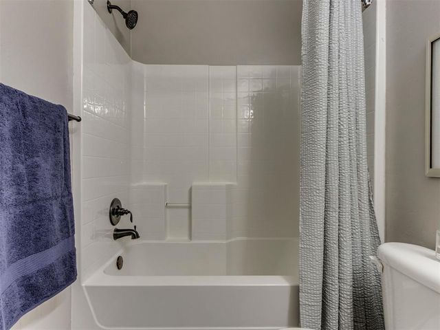 11705 SW 8th Street, Yukon, OK 73099