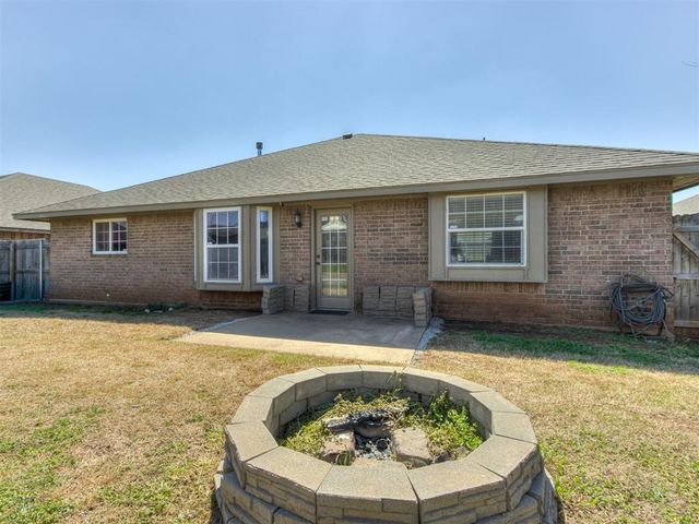 11705 SW 8th Street, Yukon, OK 73099