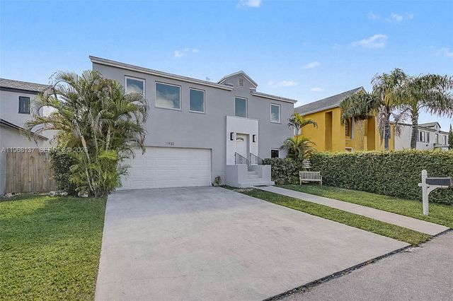 11932 SW 273rd St, Homestead, FL 33032