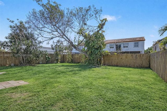 11932 SW 273rd St, Homestead, FL 33032