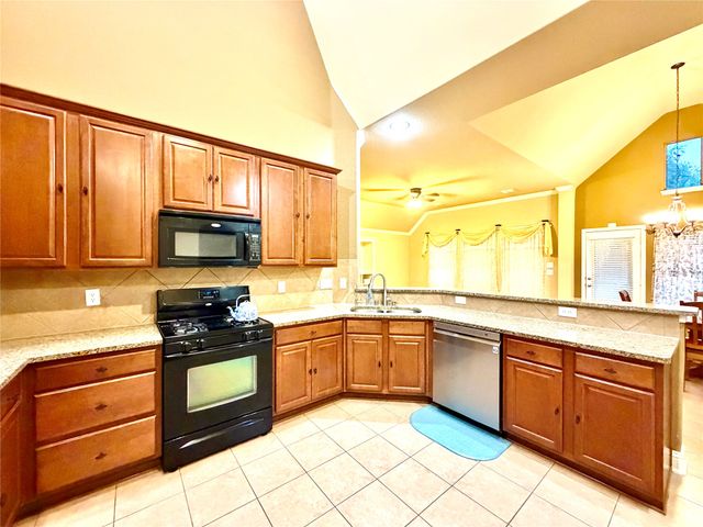 258 Vernon Drive, Fate, TX 75087