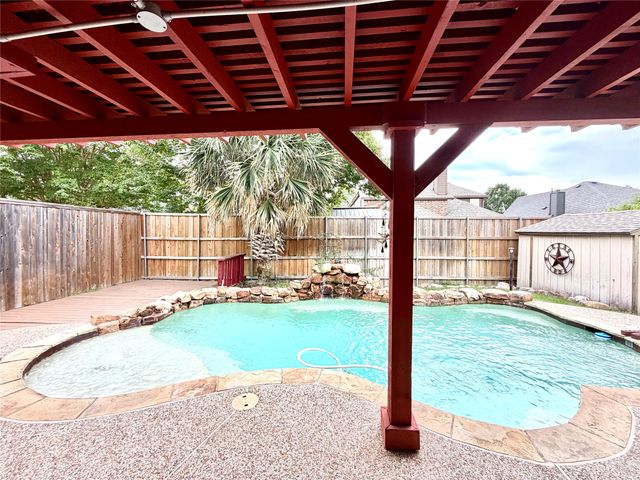 258 Vernon Drive, Fate, TX 75087