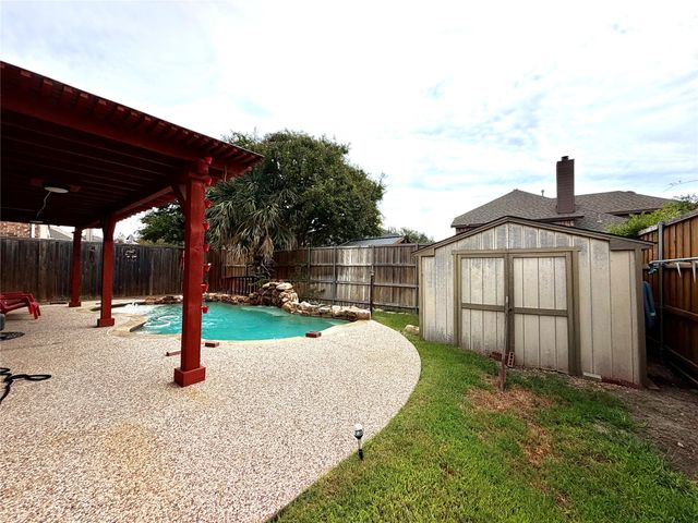 258 Vernon Drive, Fate, TX 75087