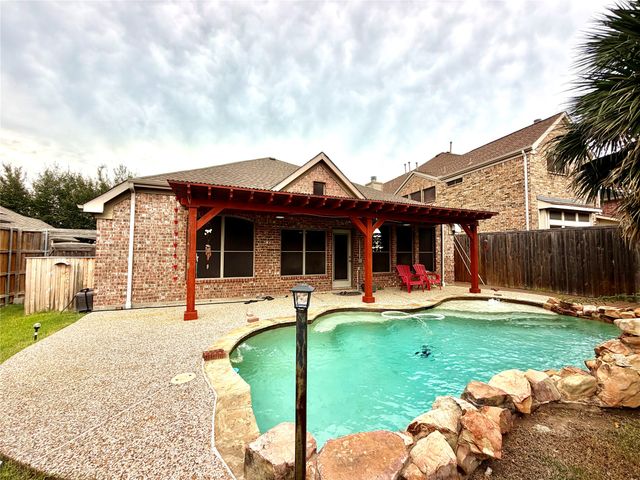 258 Vernon Drive, Fate, TX 75087
