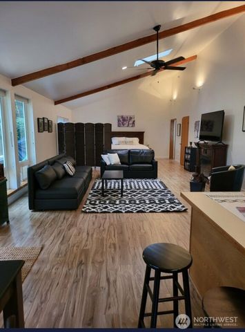 262 Misty Glen Lane, Sequim, WA 98382