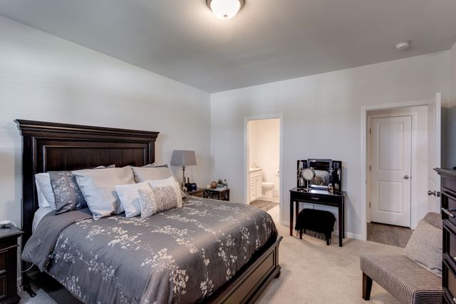 2928 Hen Brook Dr, Columbia, TN 38401