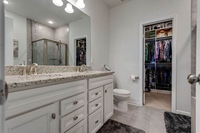 2928 Hen Brook Dr, Columbia, TN 38401