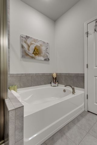 2928 Hen Brook Dr, Columbia, TN 38401