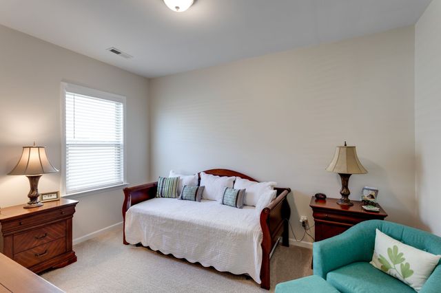 2928 Hen Brook Dr, Columbia, TN 38401