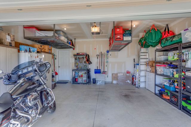 2928 Hen Brook Dr, Columbia, TN 38401