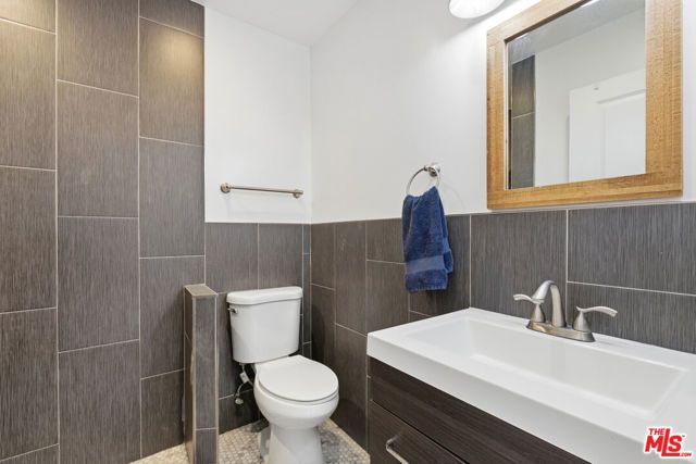 2432 Wilson Avenue, Venice (los Angeles), CA 90291