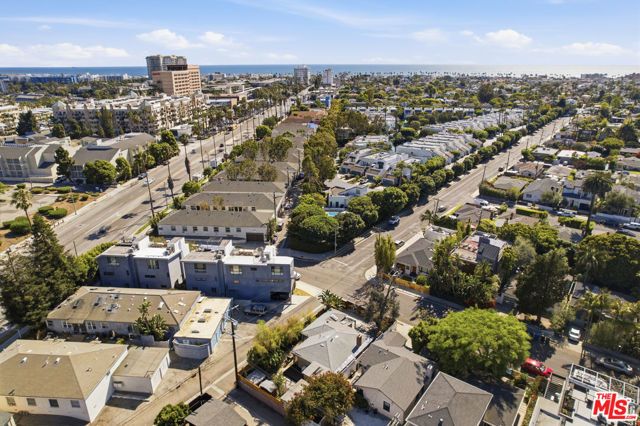 2432 Wilson Avenue, Venice (los Angeles), CA 90291