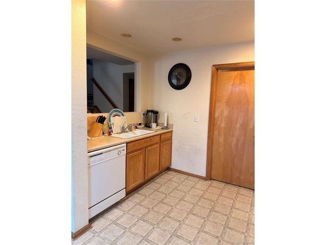 7924 S Kalispell Way, Englewood, CO 80112