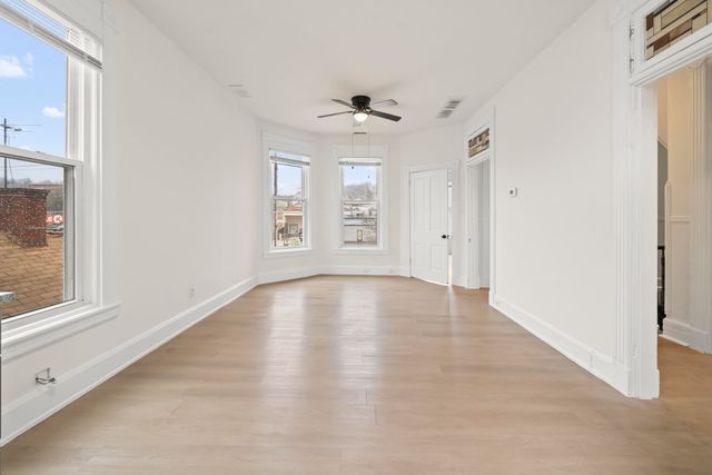 123 6th Avenue, Dayton, KY 41074