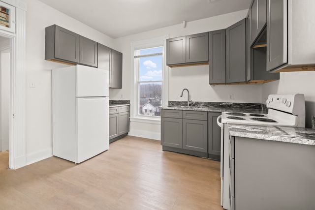 123 6th Avenue, Dayton, KY 41074