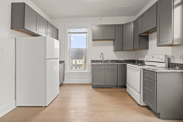 123 6th Avenue, Dayton, KY 41074