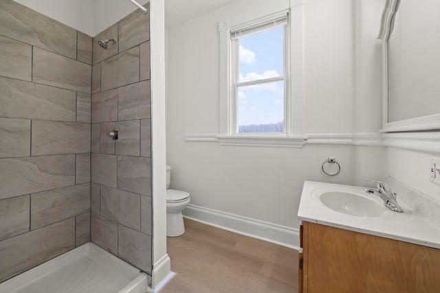 123 6th Avenue, Dayton, KY 41074