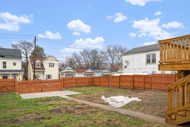 123 6th Avenue, Dayton, KY 41074