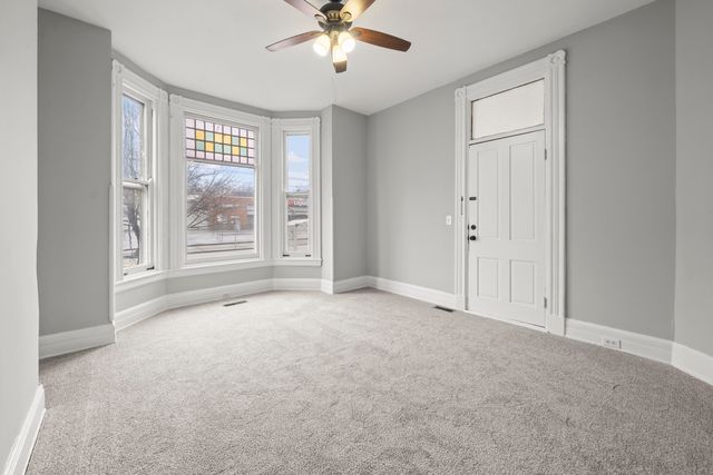 123 6th Avenue, Dayton, KY 41074