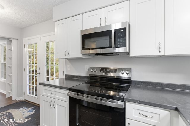 4007 Garden Drive, Knoxville, TN 37918