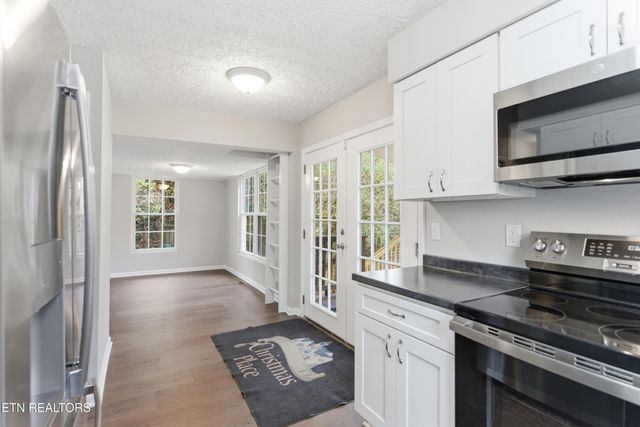 4007 Garden Drive, Knoxville, TN 37918