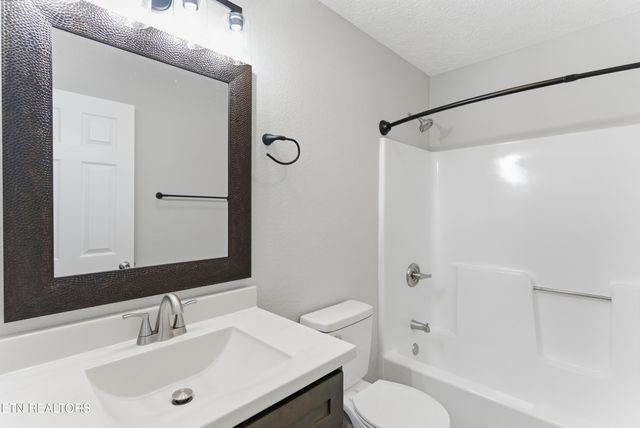 4007 Garden Drive, Knoxville, TN 37918